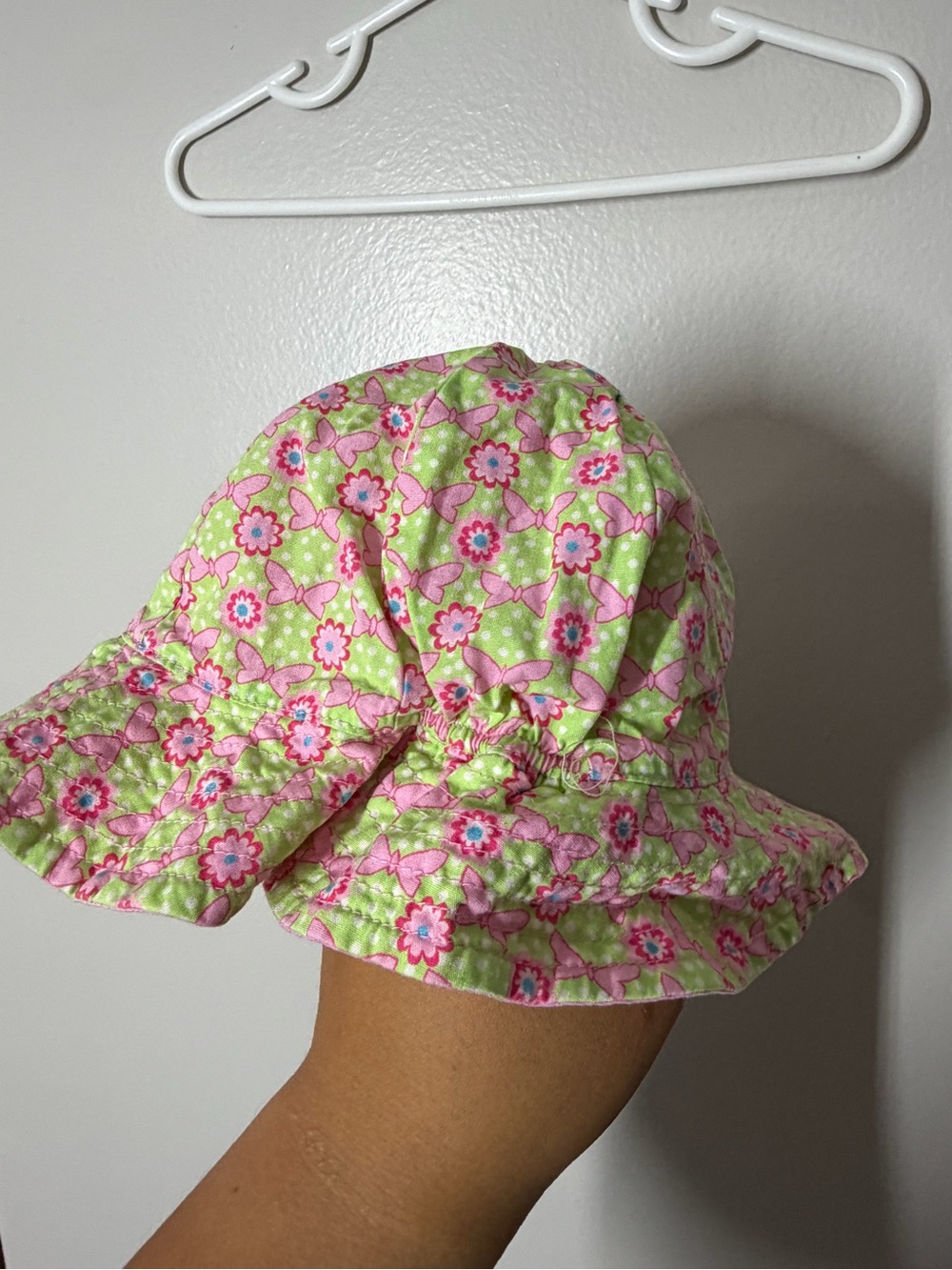 Vintage Old Navy Pink and Green Floral Sun Hat for Kids size 3-6 months